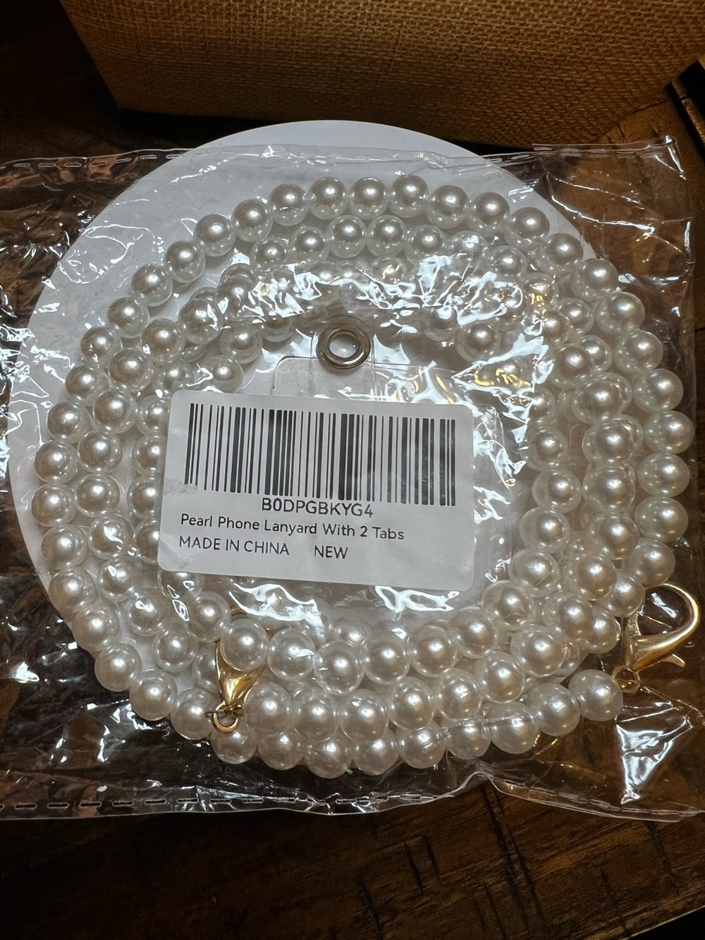 Pearl Phone Lanyard with Gold Tabs - White